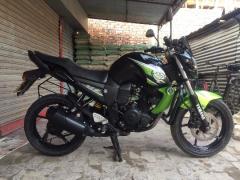 Yamaha FZs